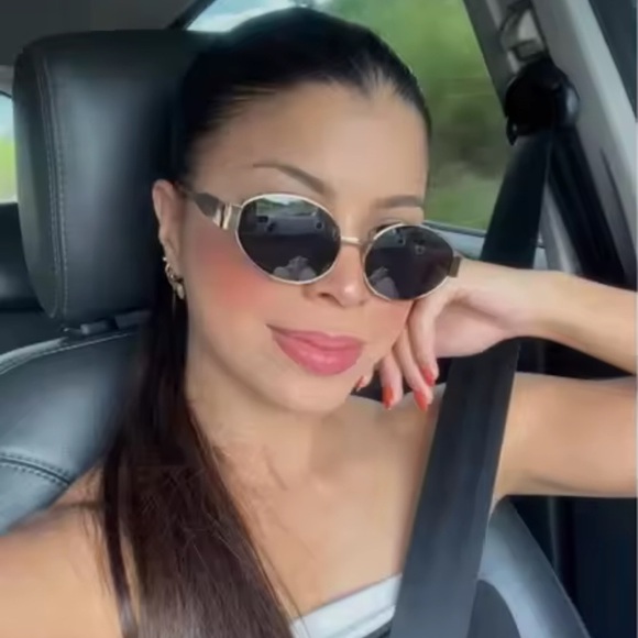 Retro Trendy Famous Brown Sunglasses - Picture 15 of 16